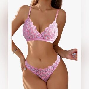 Avidlove Matching Lingerie Set - Size Medium